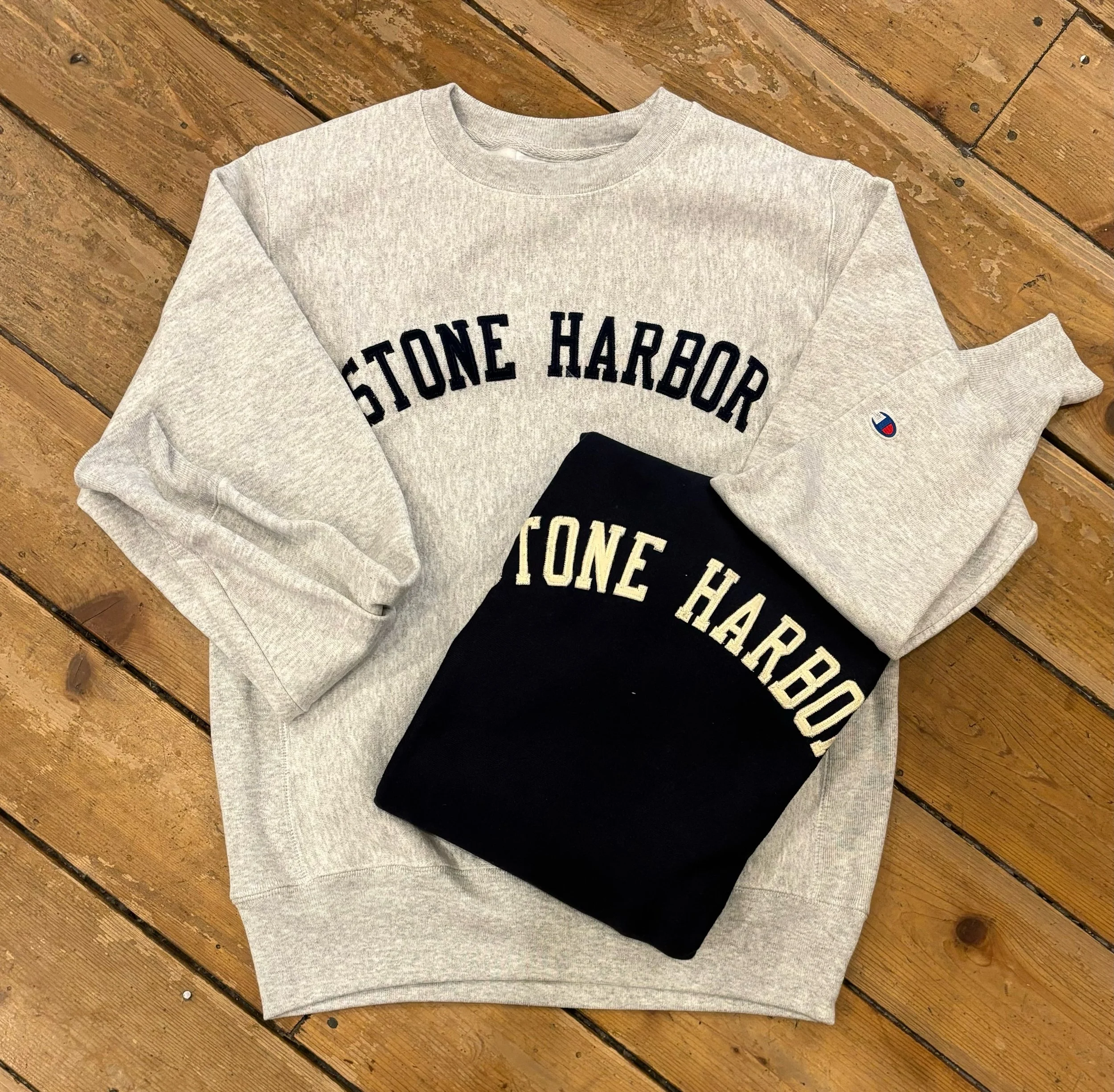 STONE HARBOR I ADULT HOODED SWEATSHIRT WITH XOARS — BREEZIN' UP